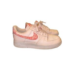 Nike Air Force 1 Low Pink Paisley Swoosh Womens Sneakers Size 9.5 FD1448 664